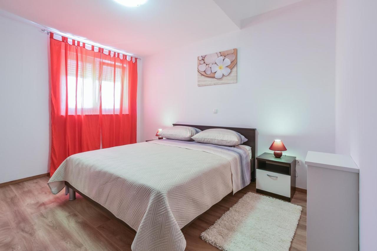Apartments Sandrina Vrsi Kültér fotó
