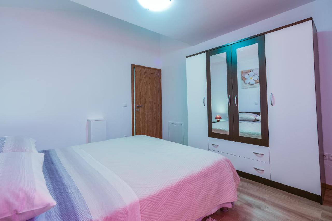 Apartments Sandrina Vrsi Kültér fotó