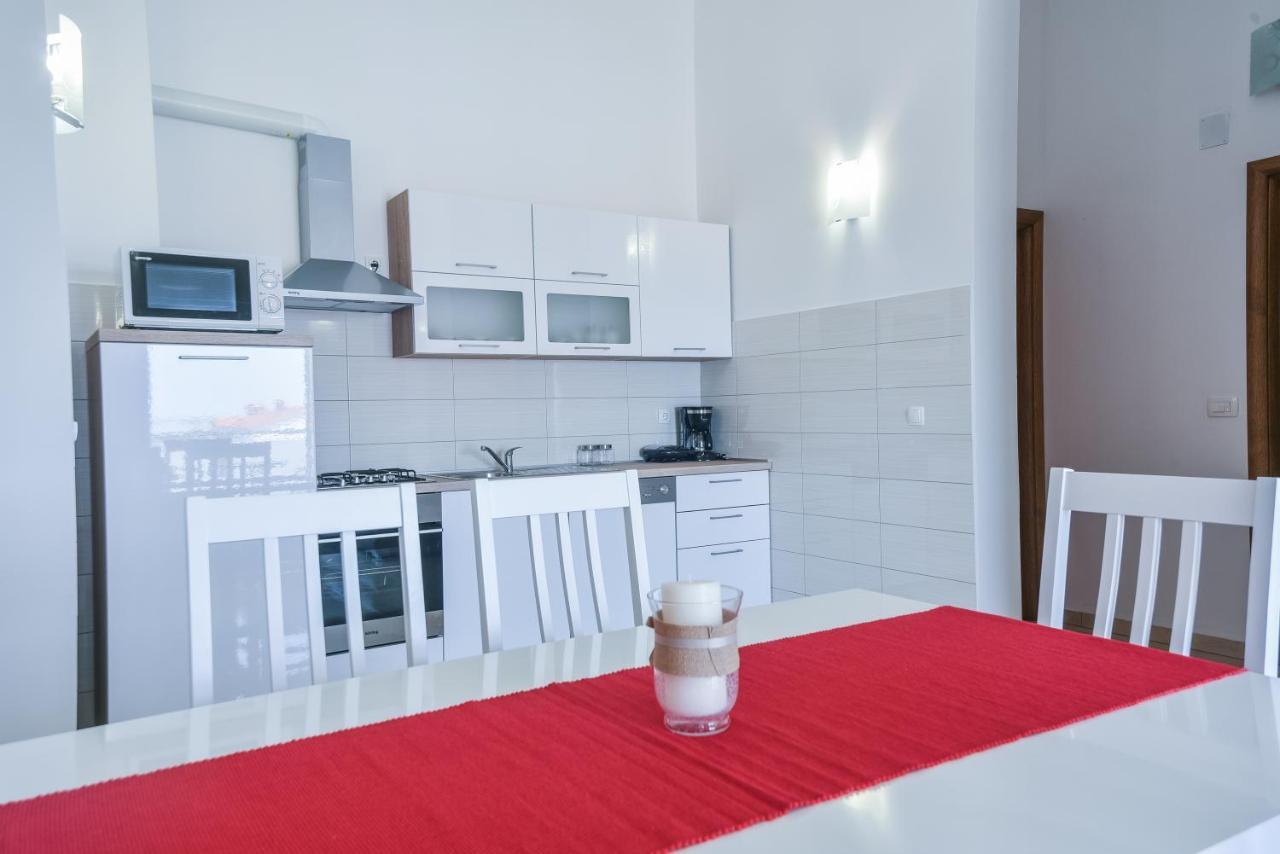 Apartments Sandrina Vrsi Kültér fotó