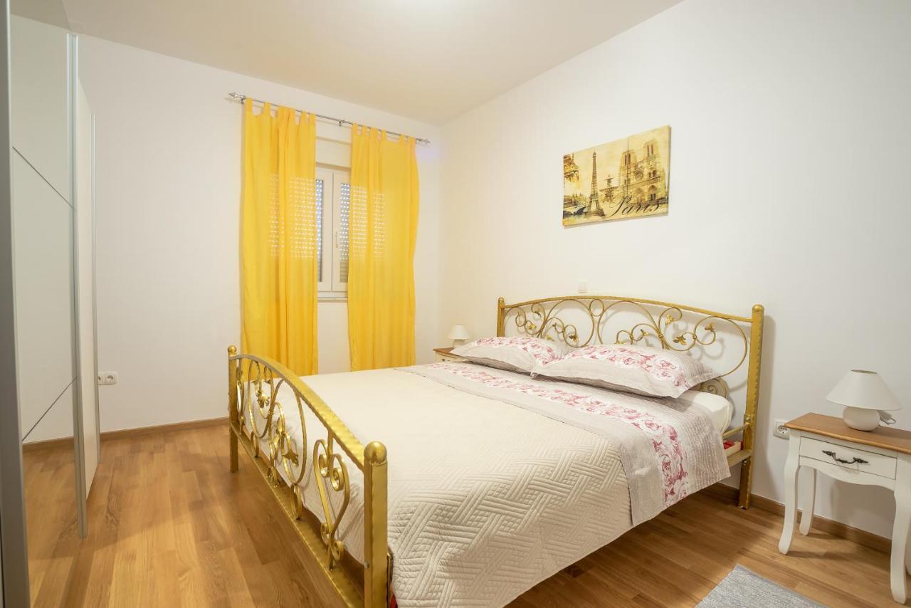 Apartments Sandrina Vrsi Kültér fotó