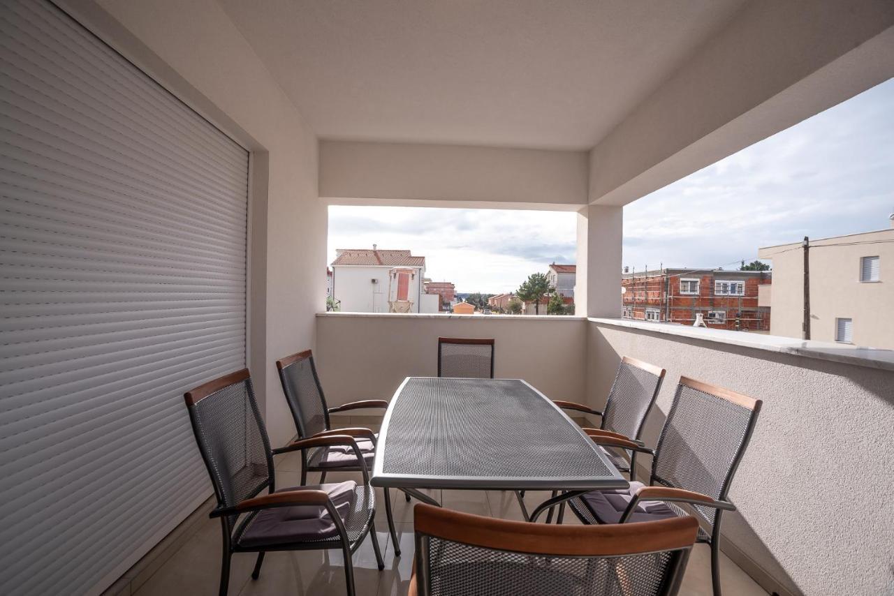 Apartments Sandrina Vrsi Kültér fotó