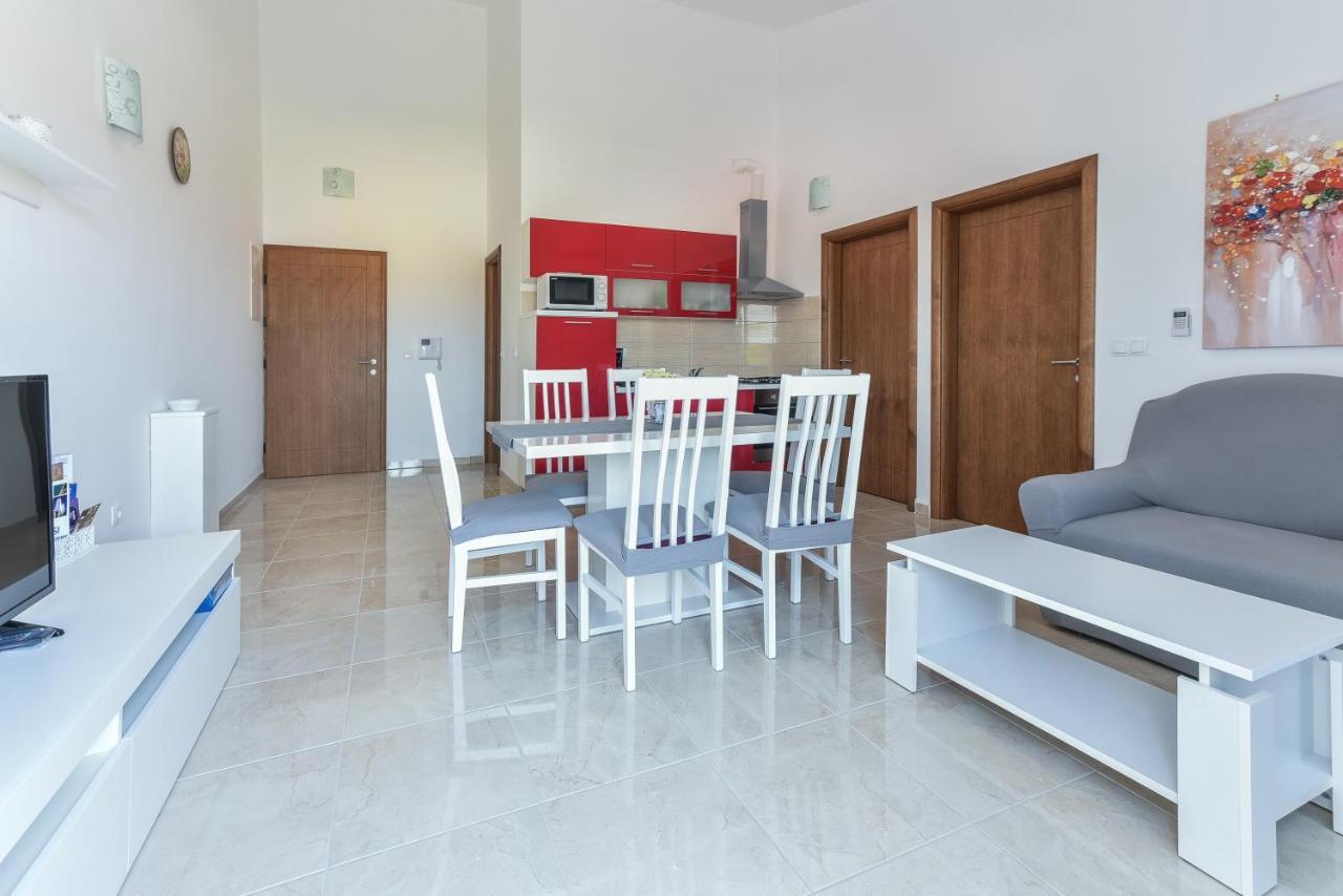 Apartments Sandrina Vrsi Kültér fotó