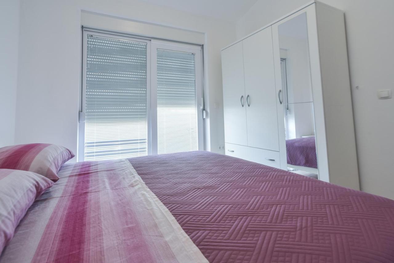 Apartments Sandrina Vrsi Kültér fotó