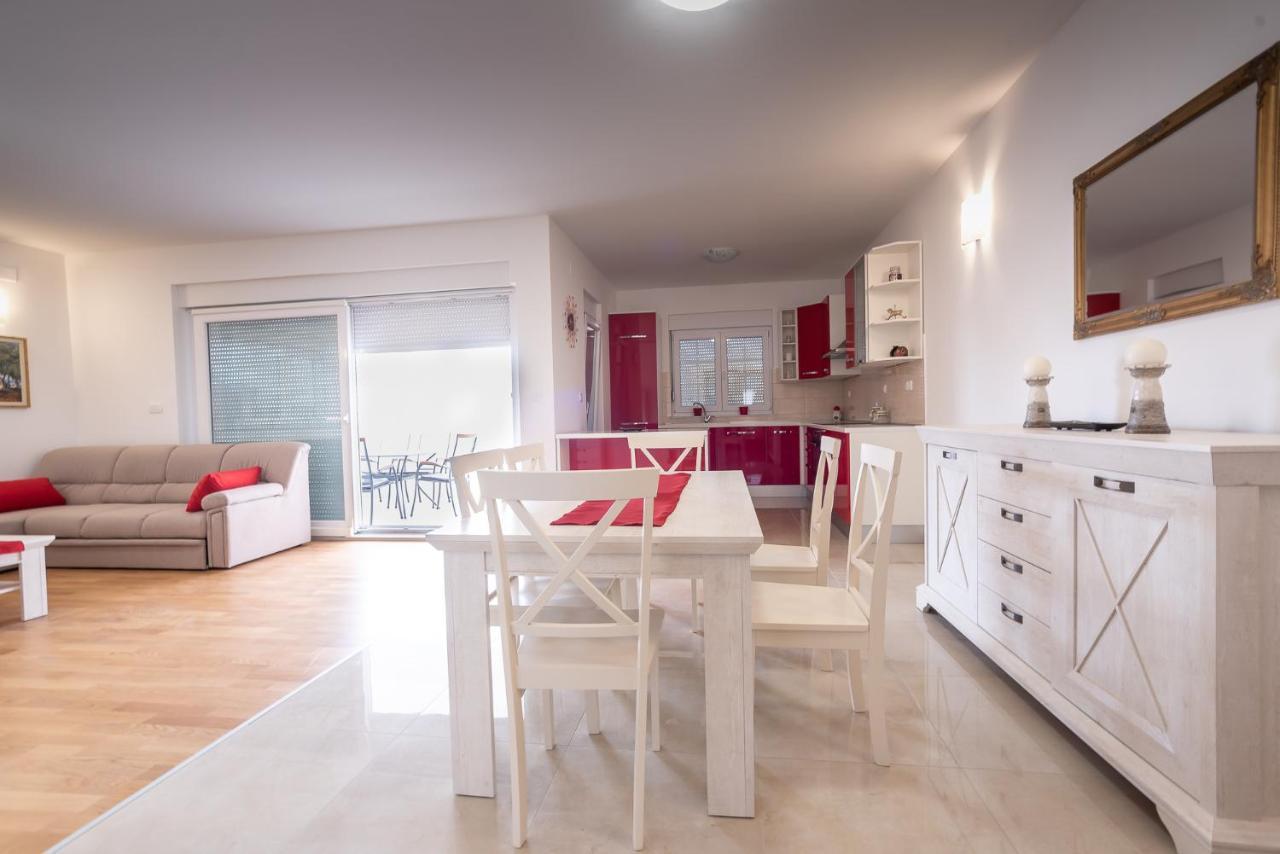 Apartments Sandrina Vrsi Kültér fotó