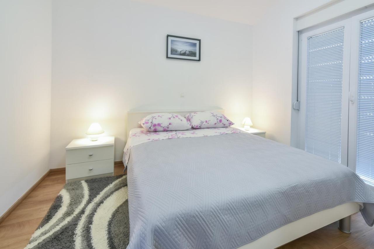 Apartments Sandrina Vrsi Kültér fotó